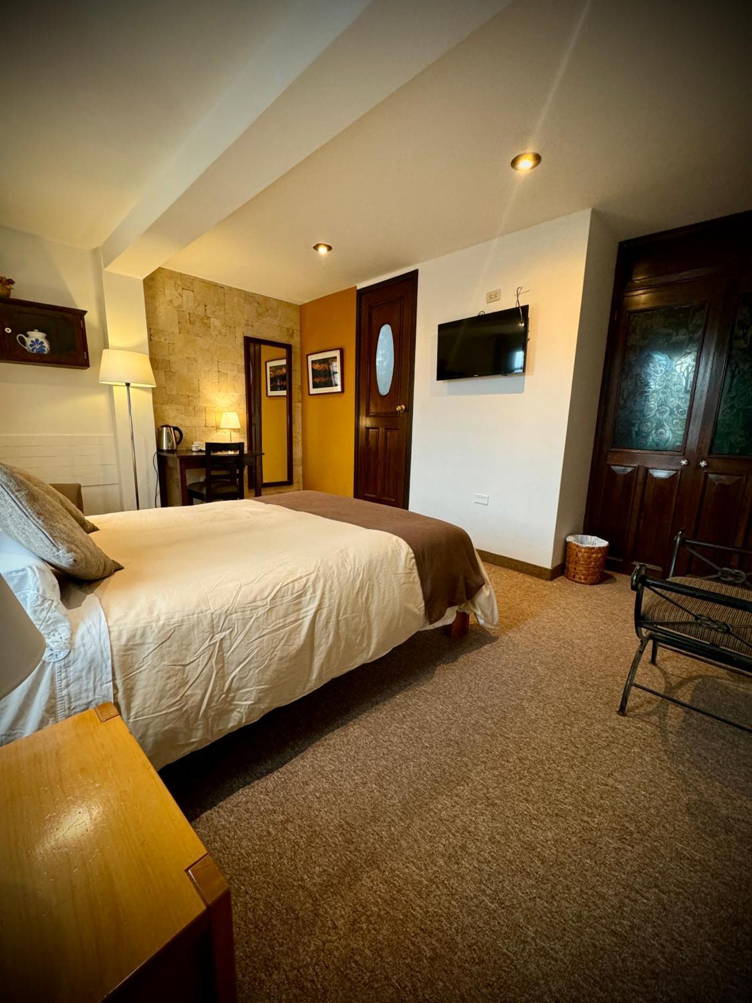 Hotel Churup อัวรัซ ภายนอก รูปภาพ